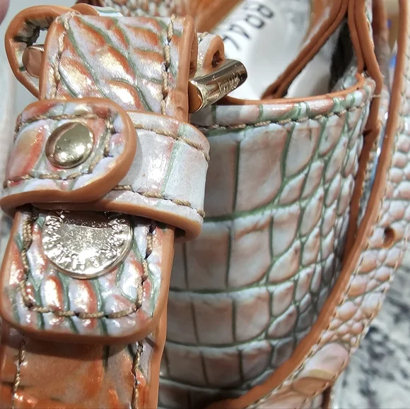 Crossbody - Picture 9 of 14